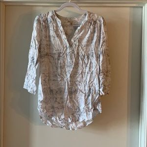 Lila rose longline open collar long sleeve shirt M